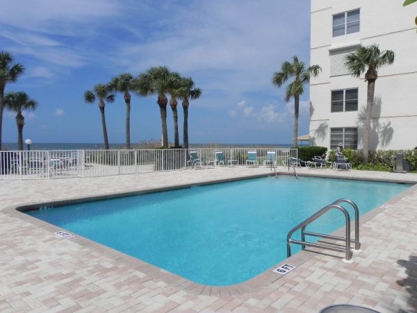 Updated Longboat Key Vacation Rental with Private Balcony