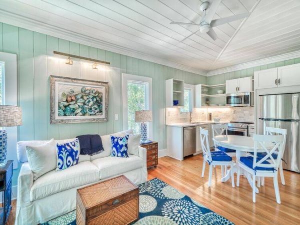 Inlet Beach Vacation Home Four Bedrooms with Guest House