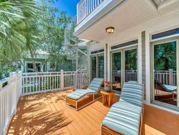 Inlet Beach Vacation Home Four Bedrooms with Guest House