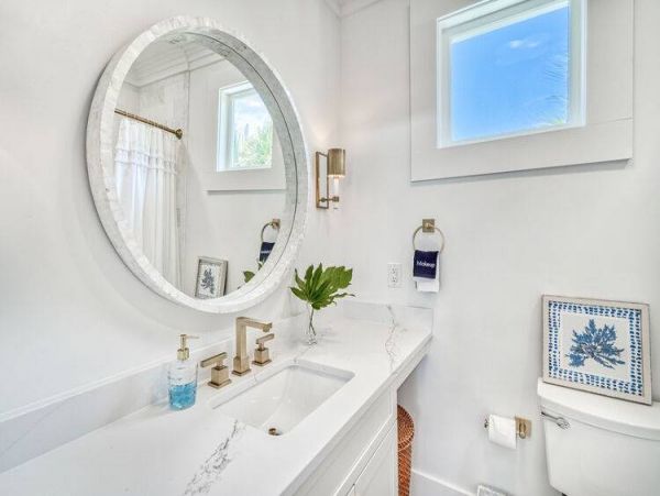 Inlet Beach Vacation Home Four Bedrooms with Guest House