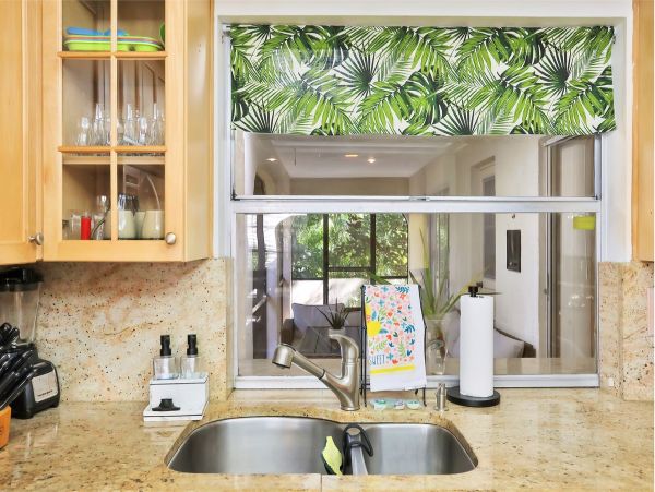 Charming Vacation Home in Sarasota 3 Bedrooms Walk To Beach