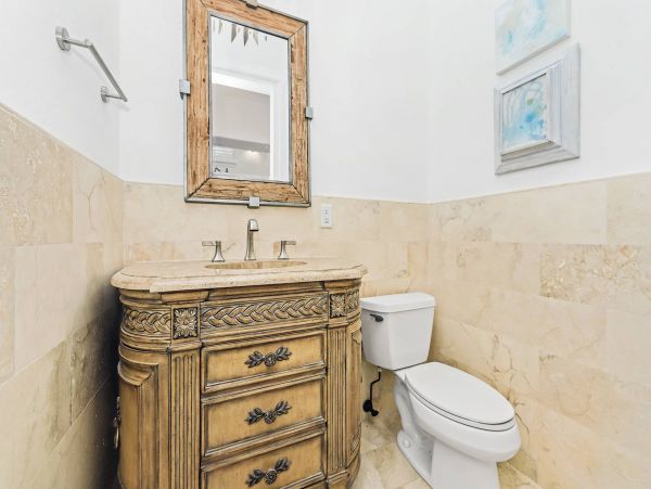 Blue Mountain Beach Four Bedrooms Vacation Home