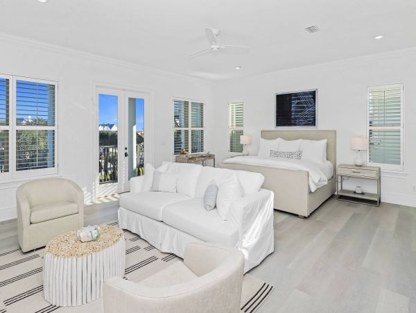 Blue Mountain Beach Four Bedrooms Vacation Home