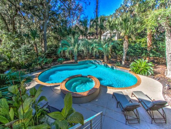 Six Bedroom Family Fun Home with Pool & Spa in Hilton Head
