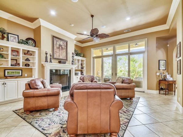 Six Bedroom Family Fun Home with Pool & Spa in Hilton Head