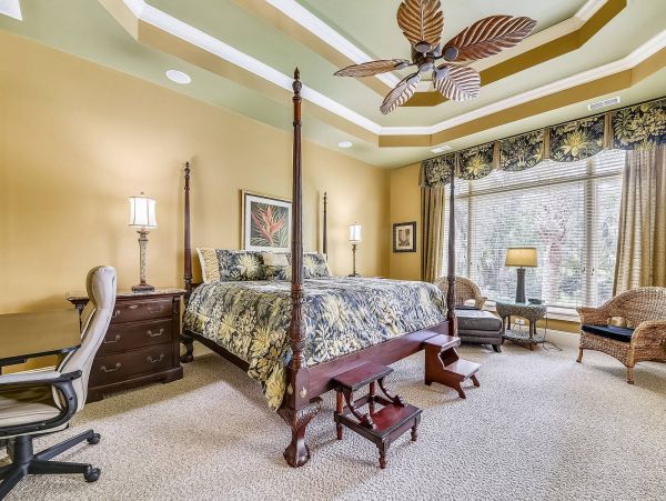 Six Bedroom Family Fun Home with Pool & Spa in Hilton Head
