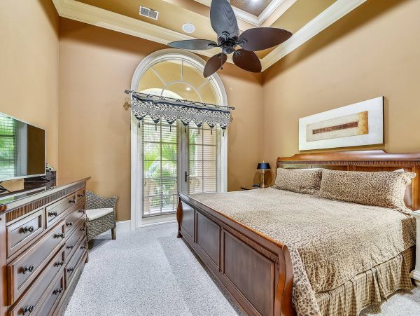 Six Bedroom Family Fun Home with Pool & Spa in Hilton Head