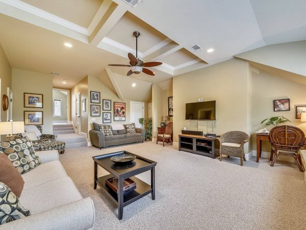 Six Bedroom Family Fun Home with Pool & Spa in Hilton Head