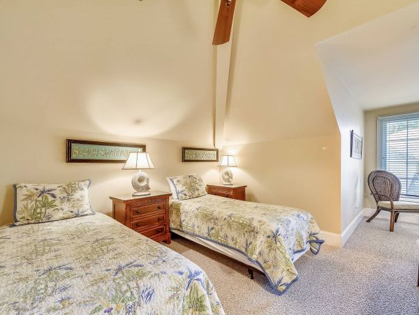 Six Bedroom Family Fun Home with Pool & Spa in Hilton Head