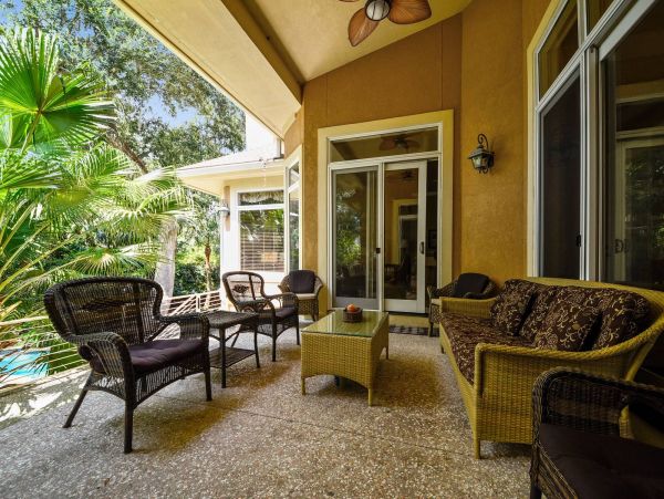 Six Bedroom Family Fun Home with Pool & Spa in Hilton Head