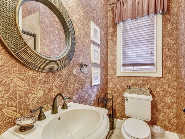 Six Bedroom Family Fun Home with Pool & Spa in Hilton Head