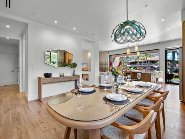 Ground Floor 3 Bedroom Luxury Condo Steps to Beach