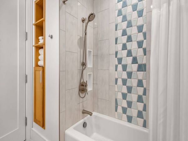 Ground Floor 3 Bedroom Luxury Condo Steps to Beach