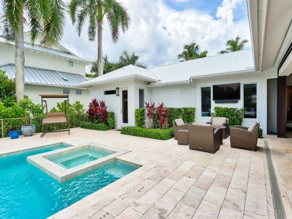 Naples Luxury Vacation Home With Private Pool 10 Guests