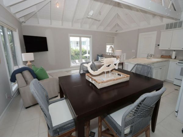 Naples Luxury Vacation Home With Private Pool 10 Guests