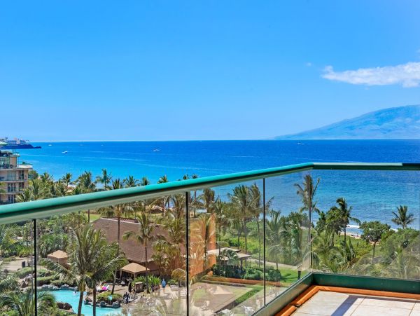 Exquisite Three Bedroom Ocean View Penthouse in Kaanapali