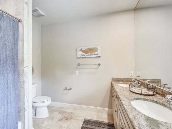 Hilton Head Vacation Home Five Bedroom with Pool