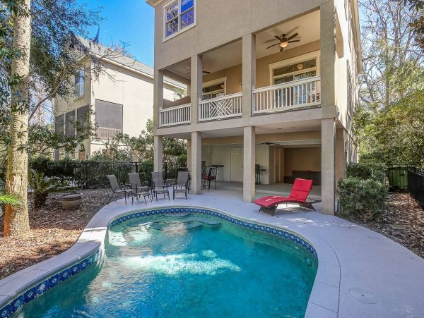 Hilton Head Vacation Home Five Bedroom with Pool