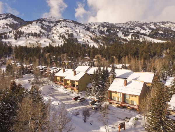 Teton Village 4 Bedroom Vacation Home Ski In - Ski Out