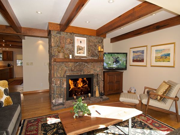 Spacious Four Bedroom Vacation Home in Wilson Village