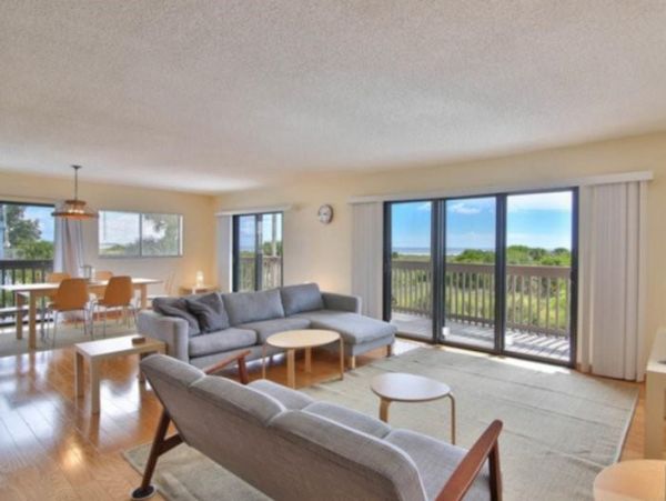 Beachfront Vacation Condo in Siesta Key Sleeps 5