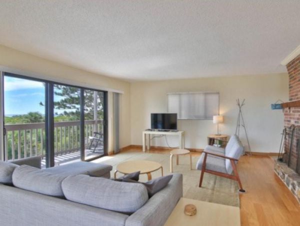 Beachfront Vacation Condo in Siesta Key Sleeps 5
