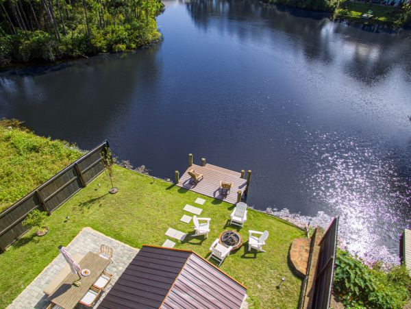 Waterfront Five Bedroom Home with Hot Tub in Miramar Beach