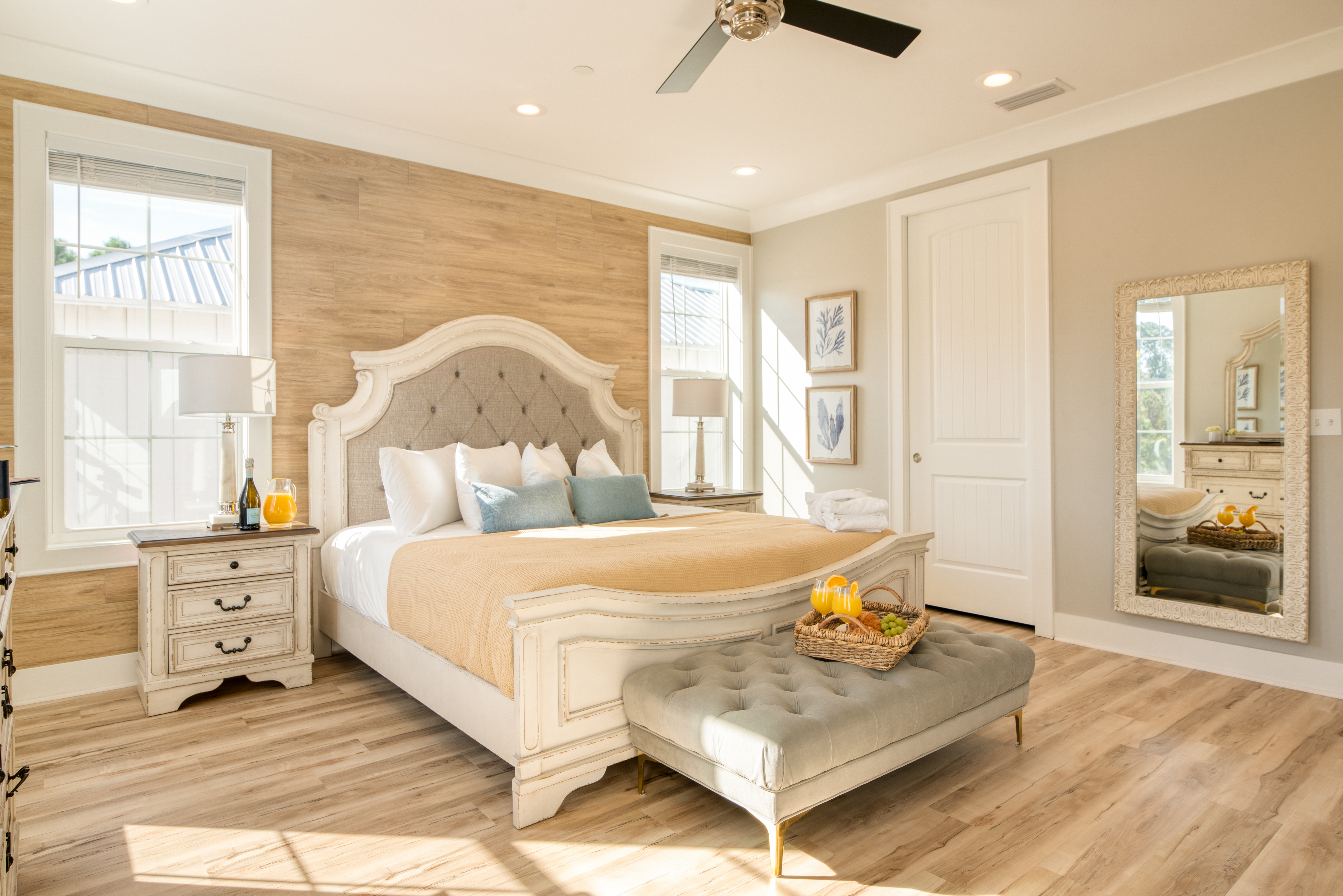 Waterfront Five Bedroom Home with Hot Tub in Miramar Beach