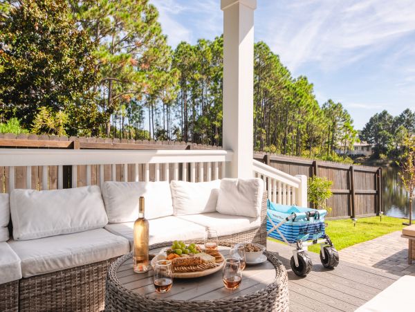 Waterfront Five Bedroom Home with Hot Tub in Miramar Beach