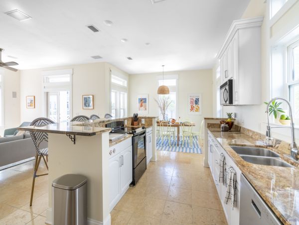 Blue Mountain Beach Vacation Rental - Six Bedroom Florida Coastal Home