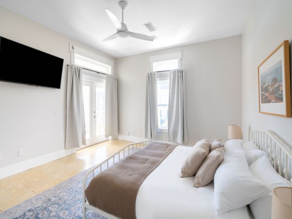 Blue Mountain Beach Vacation Rental - Six Bedroom Florida Coastal Home