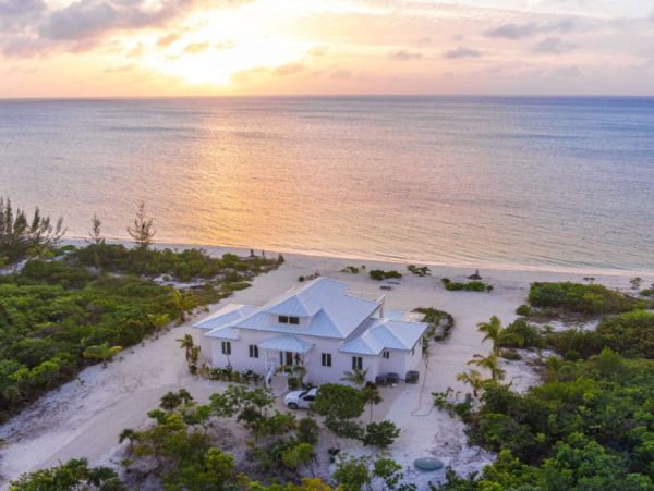 Turks & Caicos Luxury Beachfront  Villa.