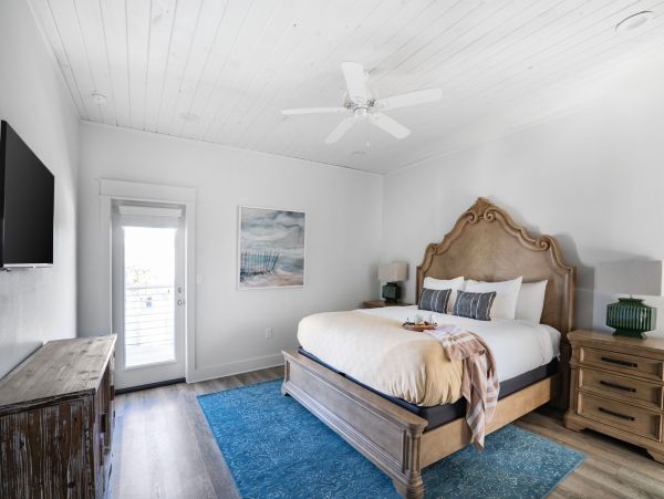 Luxury Destin 8 Bedroom Vacation Home with Private Pool