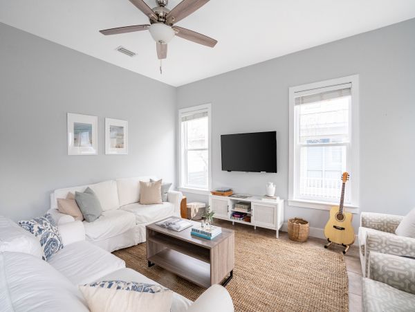 Luxury 6 Bedroom Home with Private Pool in Destin