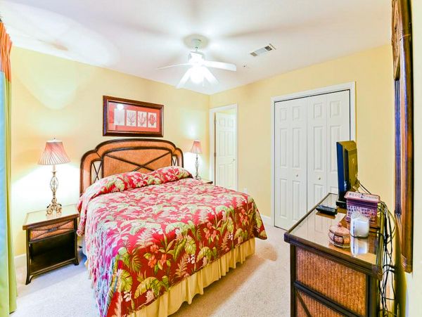 Gulf-Front 1 Bedroom Condo with Private Balcony