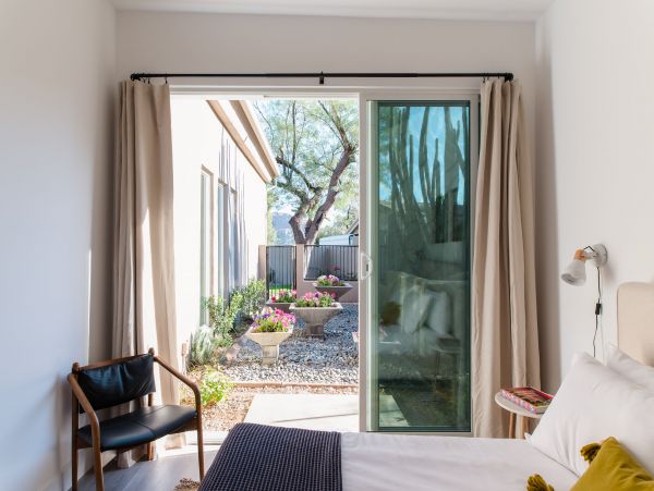Paradise Valley Luxury Vacation Estate Sleeps 25