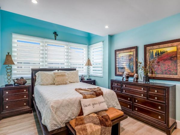 Dog-Friendly 2 Bedroom Home with Private Hot Tub