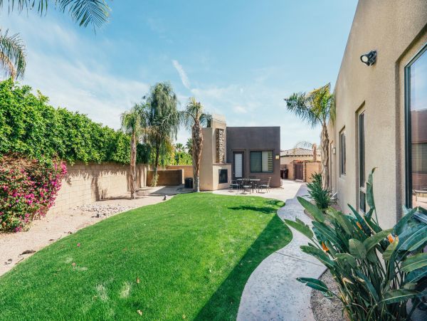 Palm Desert Home 1005570