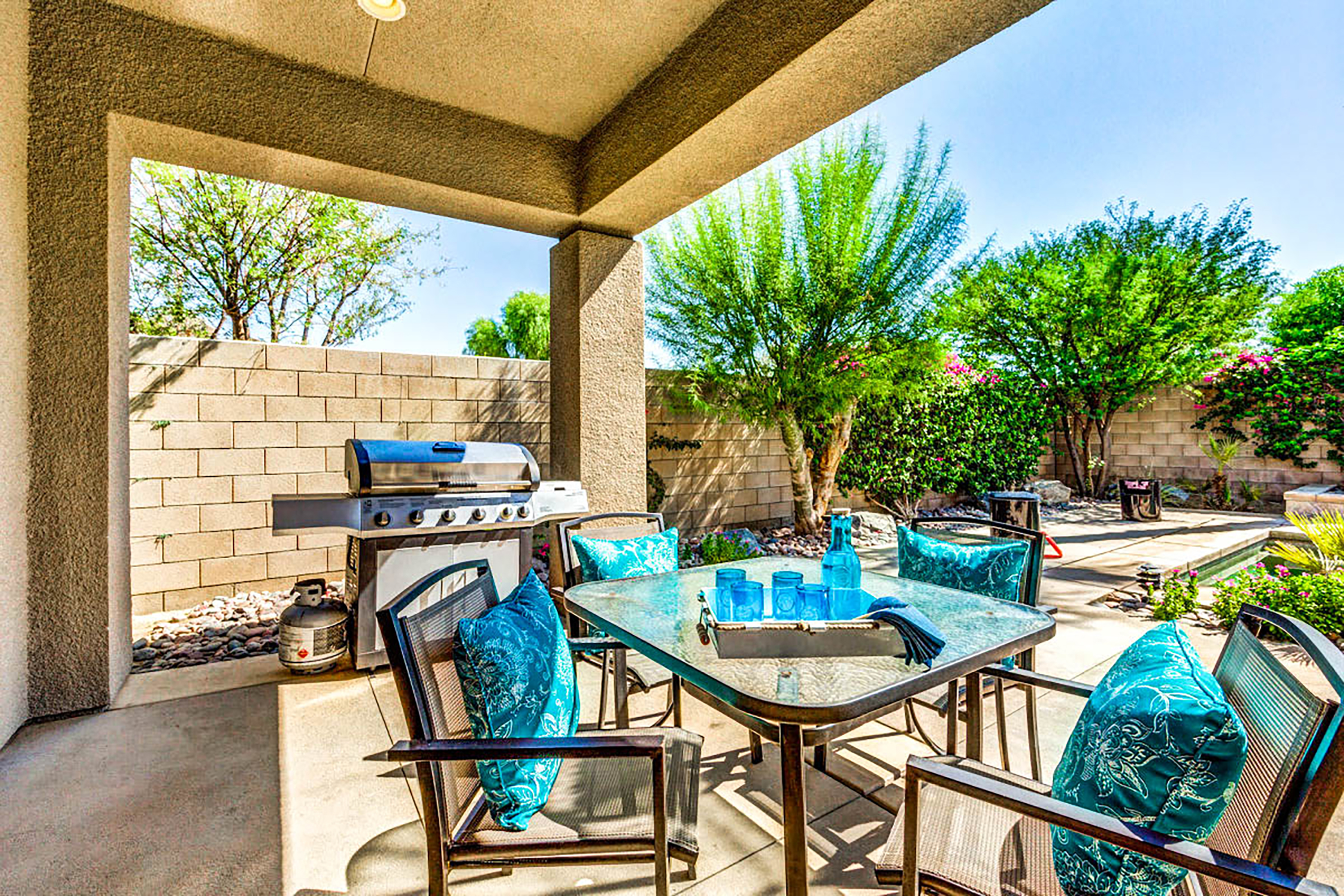 Palm Desert Home 1005575