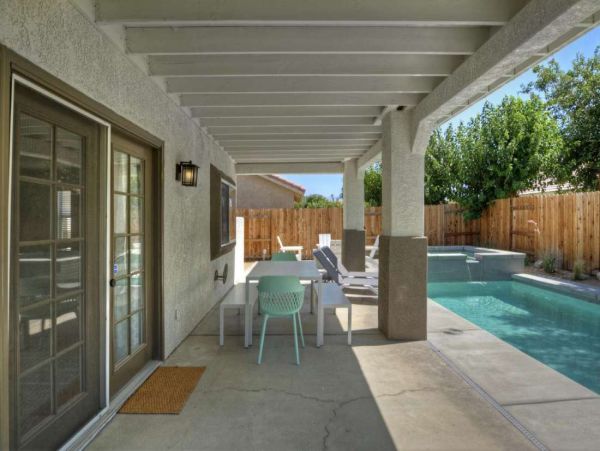Palm Desert Home 1005580