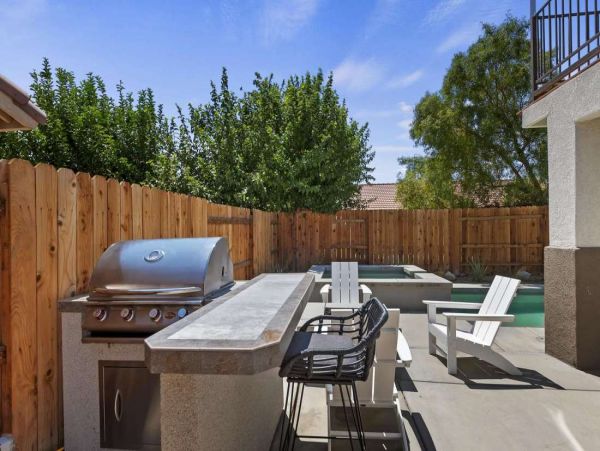 Palm Desert Home 1005580
