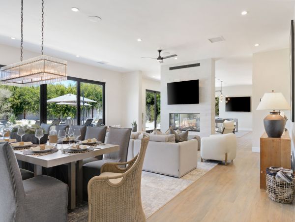 Thermal Posh Eight Bedroom Vacation Estate Private Pool
