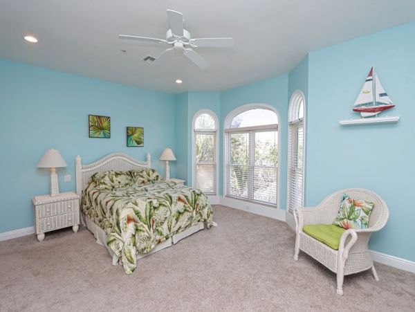 Captiva Island 6 Bedroom Pool Home Elevator & Walk To Beach