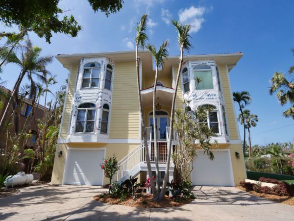 Captiva Island 6 Bedroom Pool Home Elevator & Walk To Beach