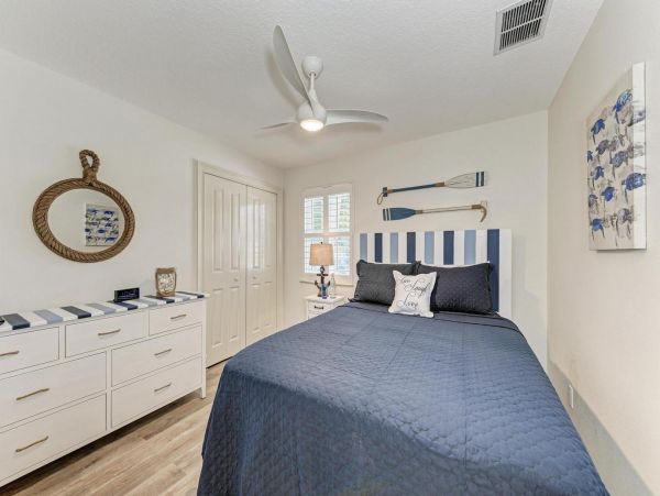 Holmes Beach Vacation Rental Sleeps 6 Guests