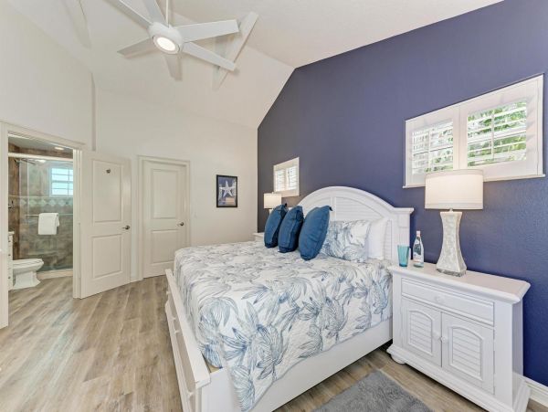 Holmes Beach Vacation Rental Sleeps 6 Guests