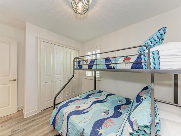 Holmes Beach Vacation Rental Sleeps 6 Guests