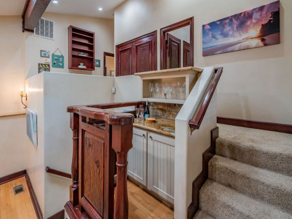 3 Bedroom Home with Balcony and Outdoor Kitchen & Fireplace