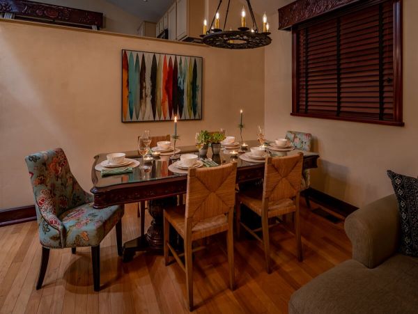 3 Bedroom Home with Balcony and Outdoor Kitchen & Fireplace