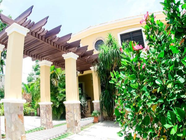Puerto Rico Vacation Pool Home 10 Bedrooms Walk To Beach